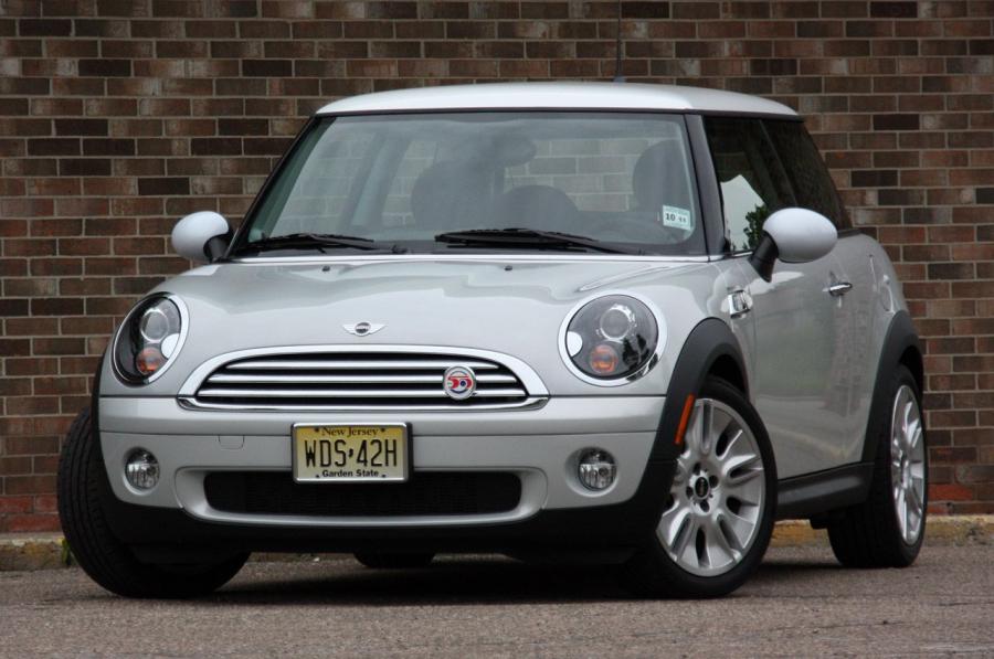 Mini Cooper 50 Camden Edition 2010 года  (фото 42 из 53)